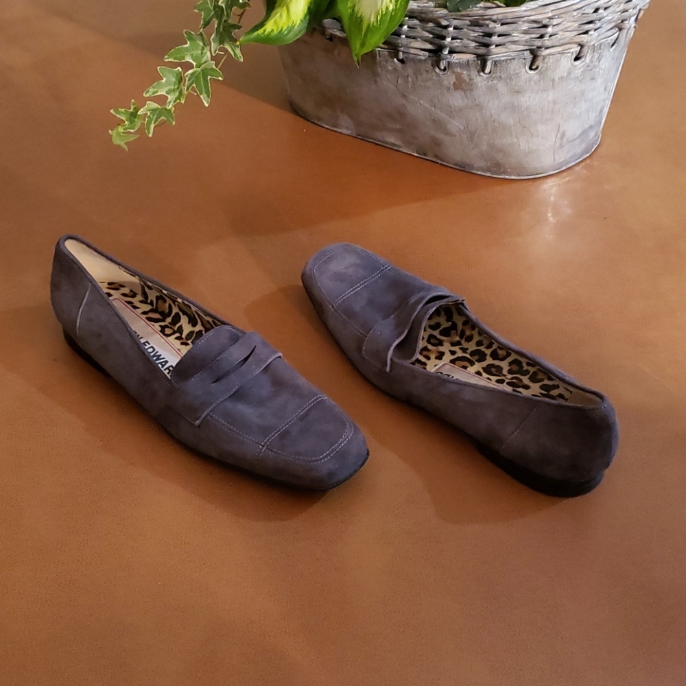 Warren Edwards Gray Suede Loafers